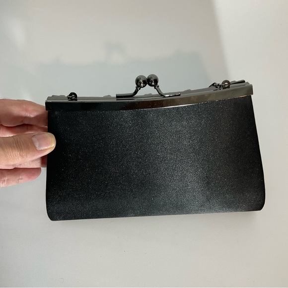 Jessica McClintock 90’s Vintage Black Satin Chain Clutch Chain Bag w/Ornate Gems - Picture 10 of 16